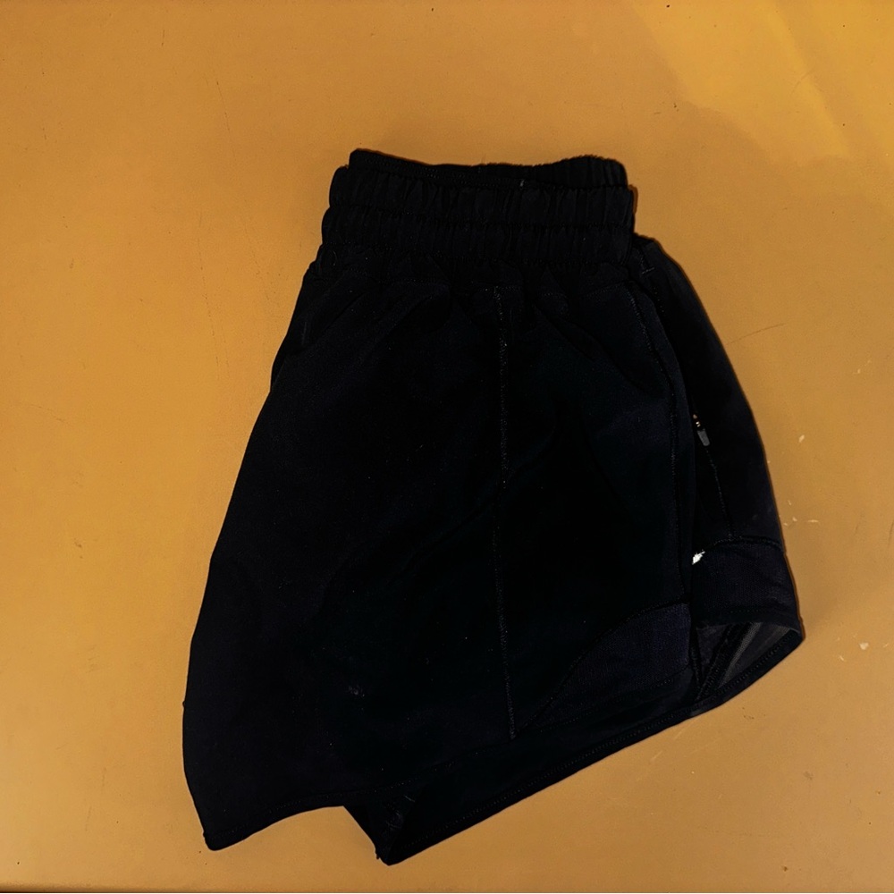 Women's Hotty Hot High-Rise Lined Short 4" - Picture 3 of 6